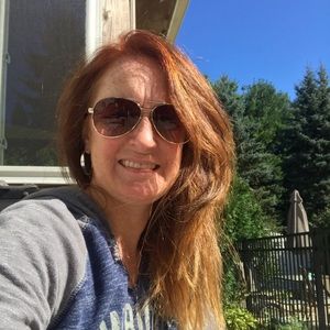 Meet your Posher, Julie